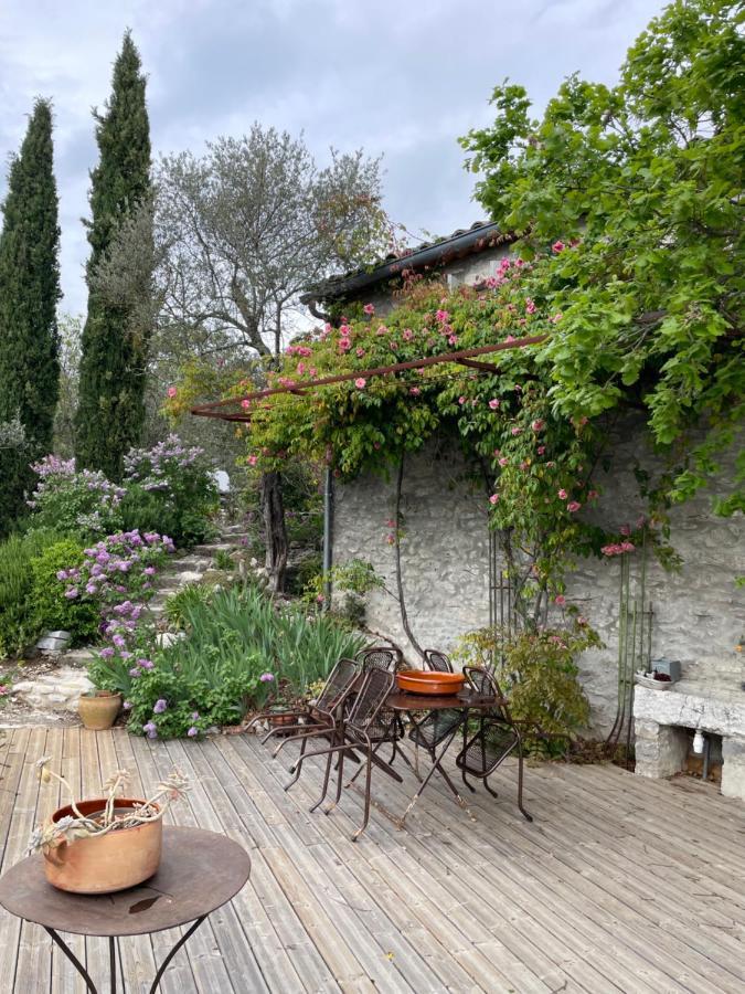 Bed and Breakfast Le Petit Mas Vogue Exterior foto